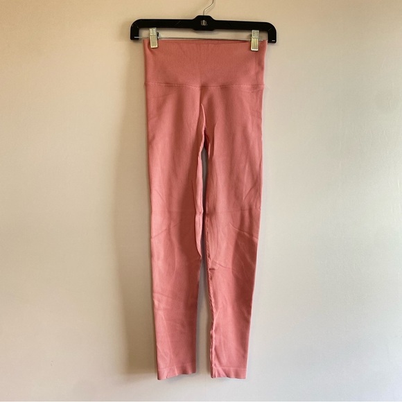 Victoria's Secret Pants - Victoria's Secret Pink‎ High-Waist ribbed Leggings